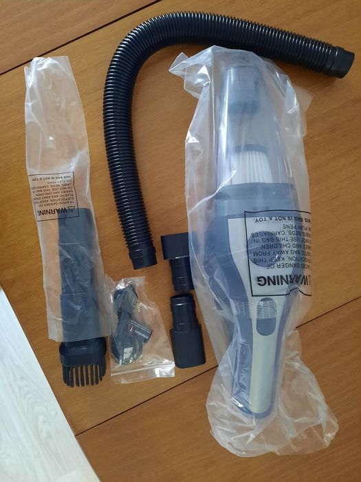 Aspirador de Pó (Portátil, Recarregável via USB)