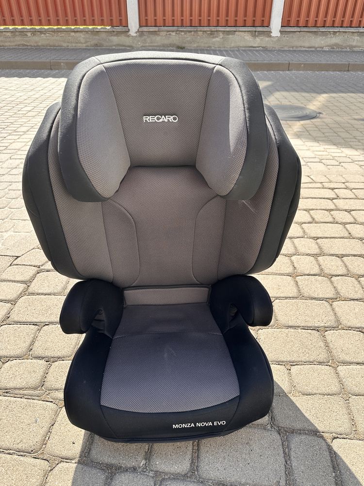 Автокрісло Recaro Monza Evo