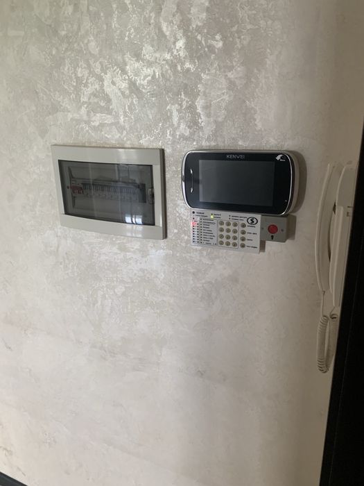 Продам 3-х к.кв 90 м.кв 3/9 в новом жилом доме пр.Тракторостроителей