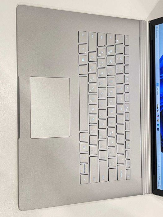 Microsoft Surface Book 2 Intel i7-8650U 15 GTX 1060 6gb, 16 GB 256 GB