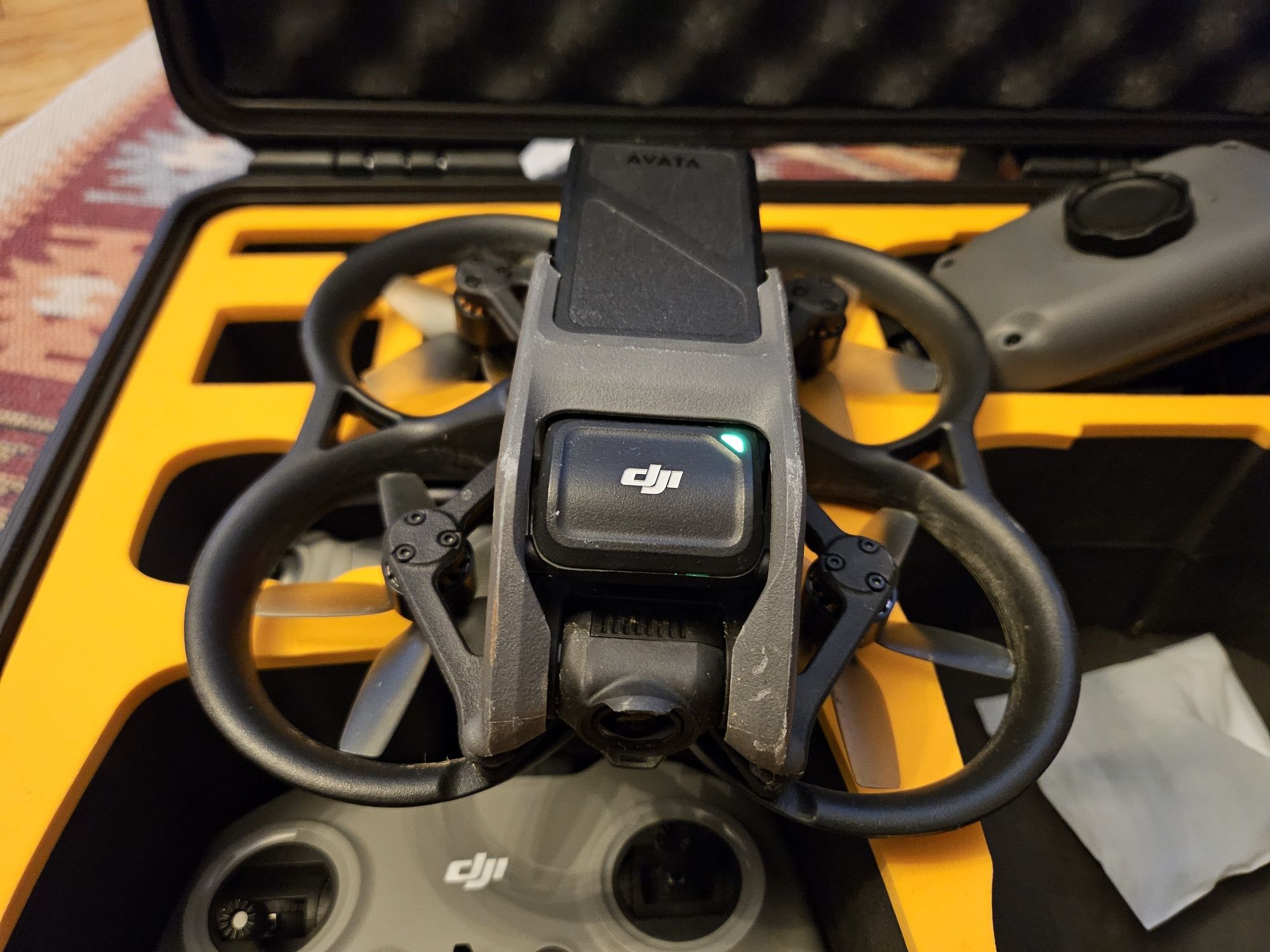 DJI Avata + DJI Remote Controller 2 + Google integra + Walizka