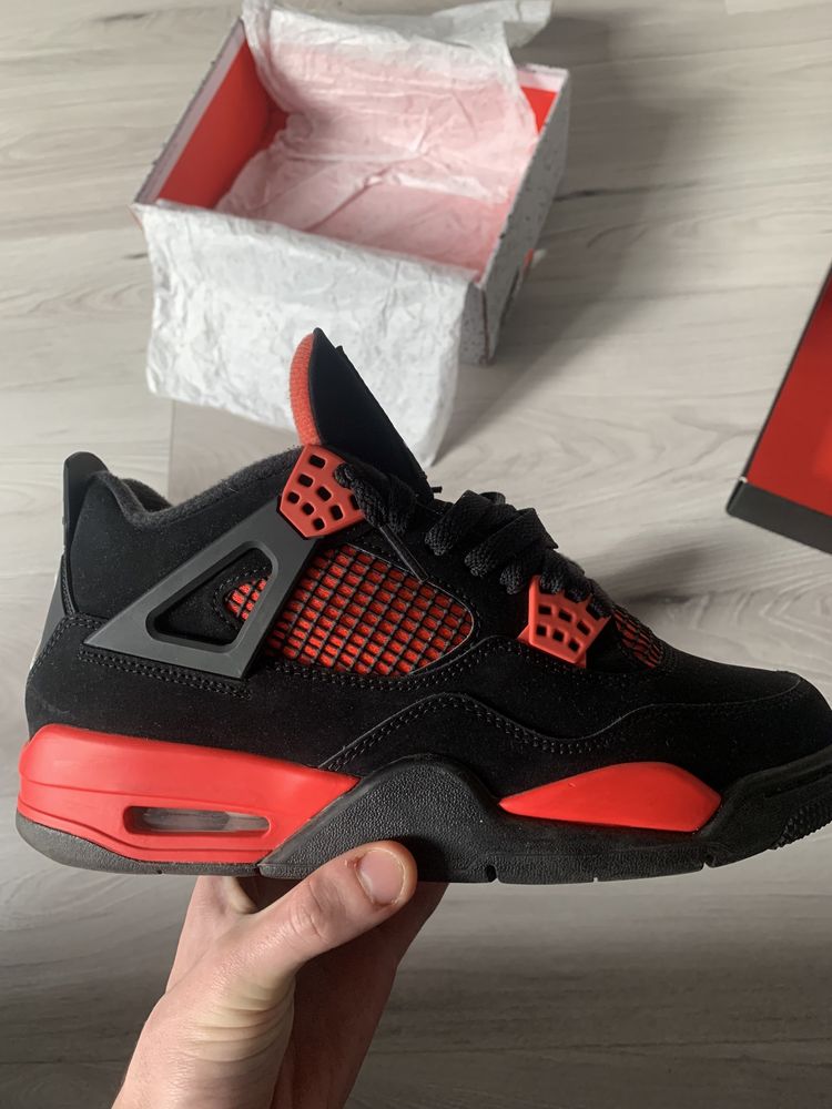 Air Jordan 4 Red Thunder