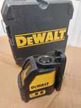 Dewalt laser krzyżowy