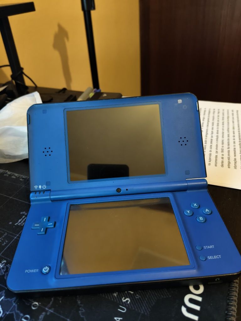 DSI XL Azul com carregador