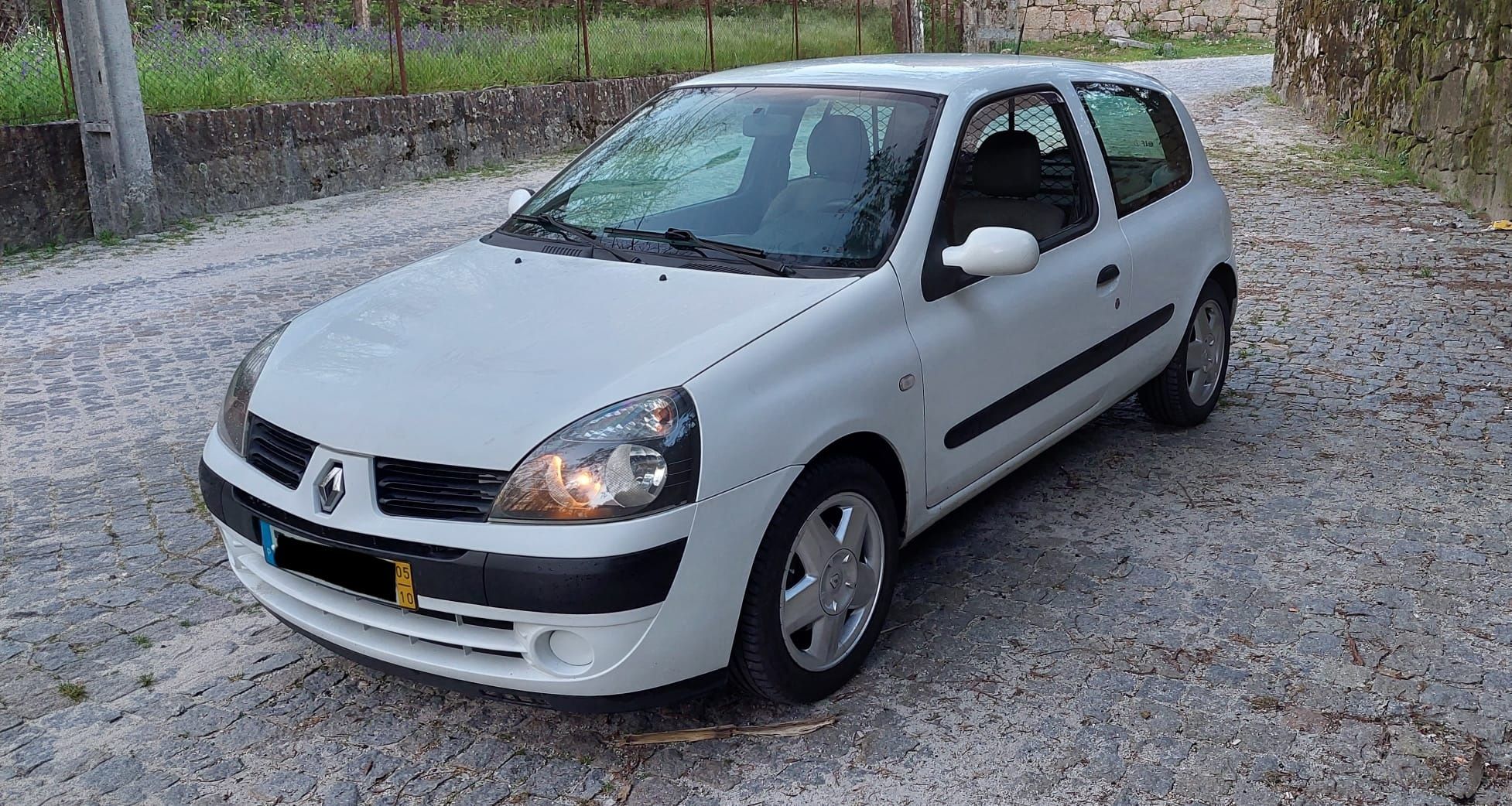 Renault clio 1.5dci 2lug impecável