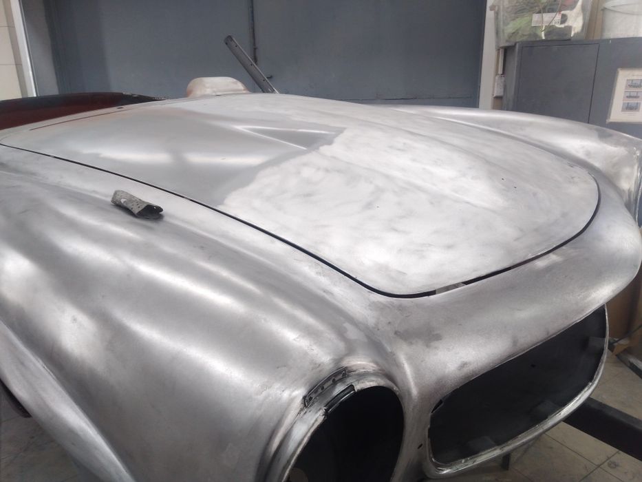 Mobilny blacharz aut zabytkowych