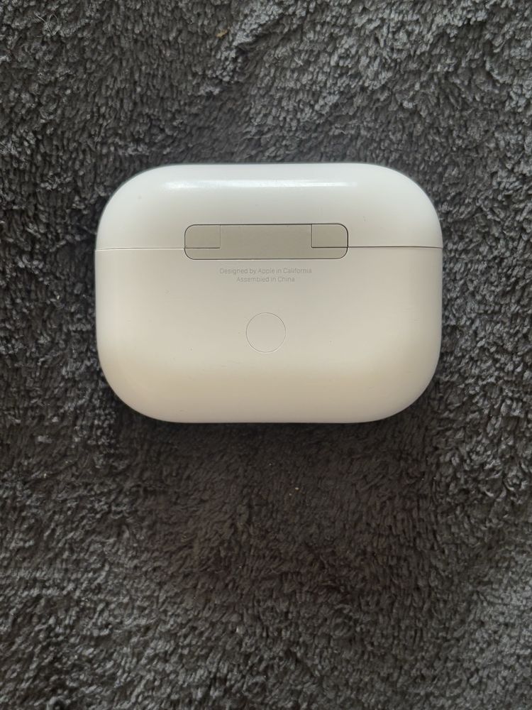 sluchawki(etui) airpods pro 2gen