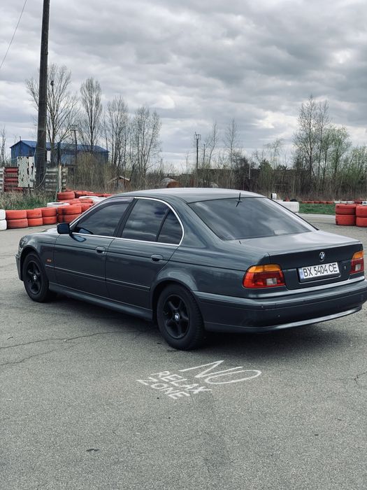 Продам BMW e39 2.2i M54