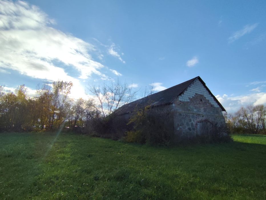 Działka rolna 0,5603 ha z budynkiem gospodarczym