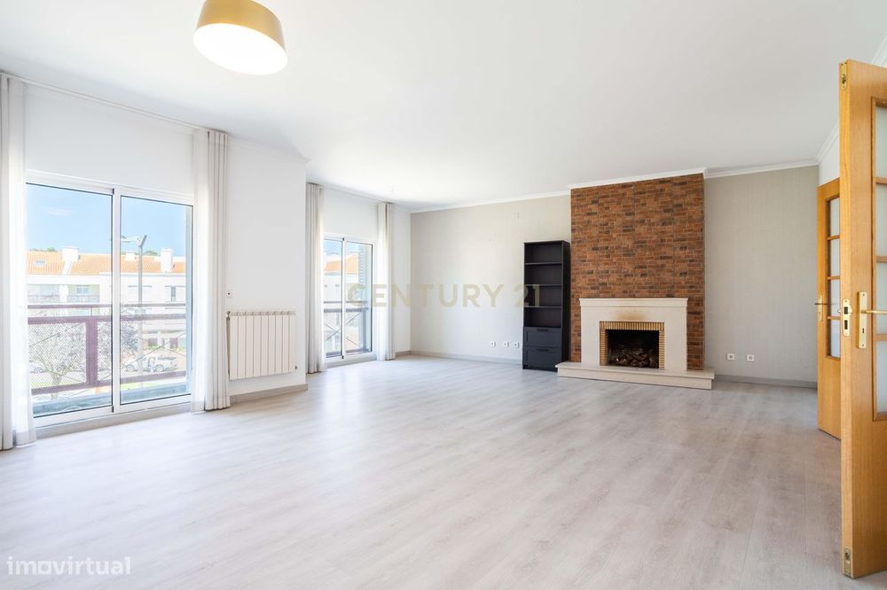 Moradia T4 para arrendamento - Oeiras Golf Residence- Barcarena