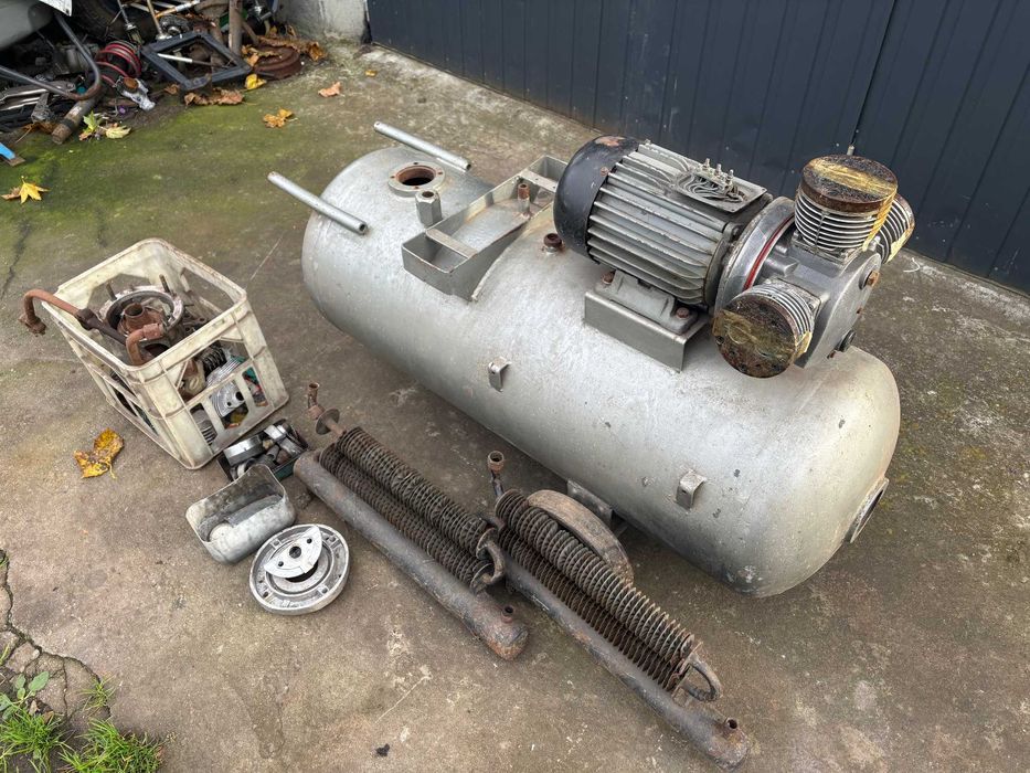 Kompresor sprężarka powietrza 2,2kw prl