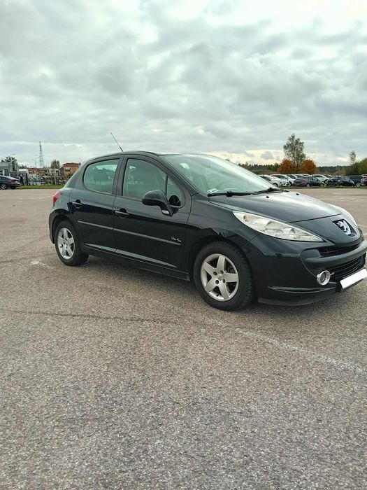 Peugeot 207, 1.4 benzyna