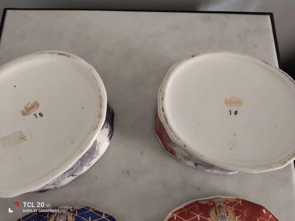 Bonitas caixas em louça