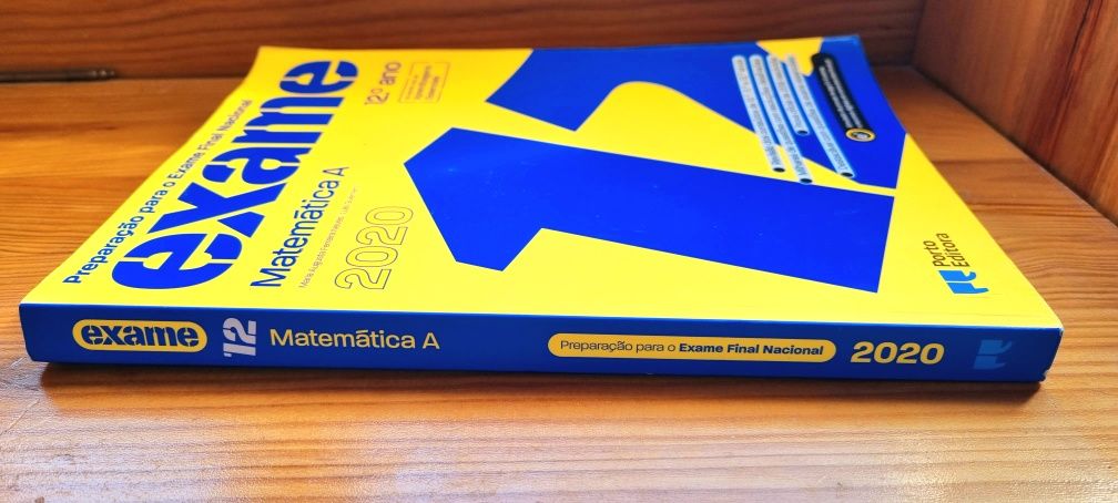 Livro preparação para o Exame Final Nacional Matemática A 12°