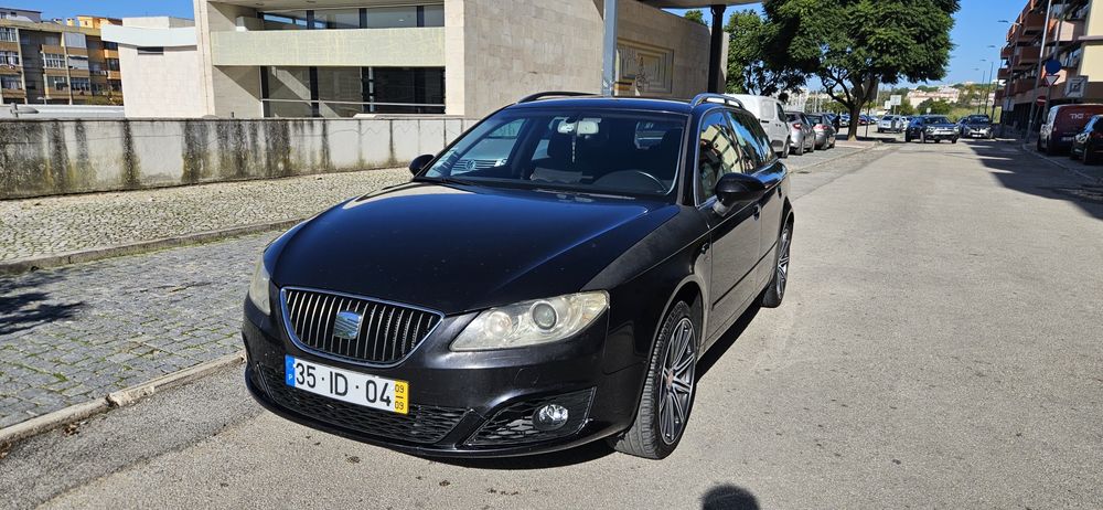 Seat Exeo ST 2.0 TDI 143cv
Com 257000km.
Jantes 18.
Troquei a distribu