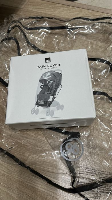 Продам универсальный дождевик для коляски GB Qbit Qbit+