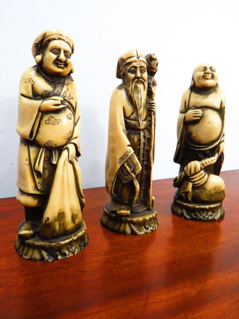 Conjunto de 3 figuras chinesas.