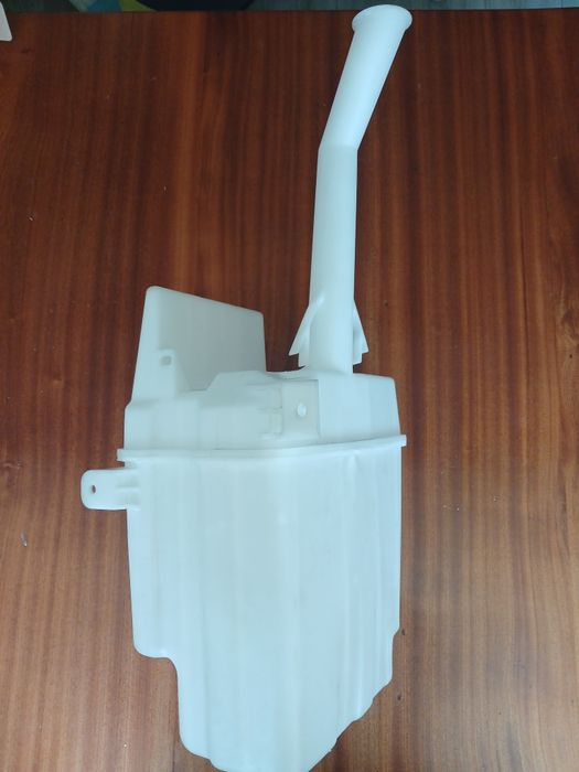 Бачок омивача toyota corolla