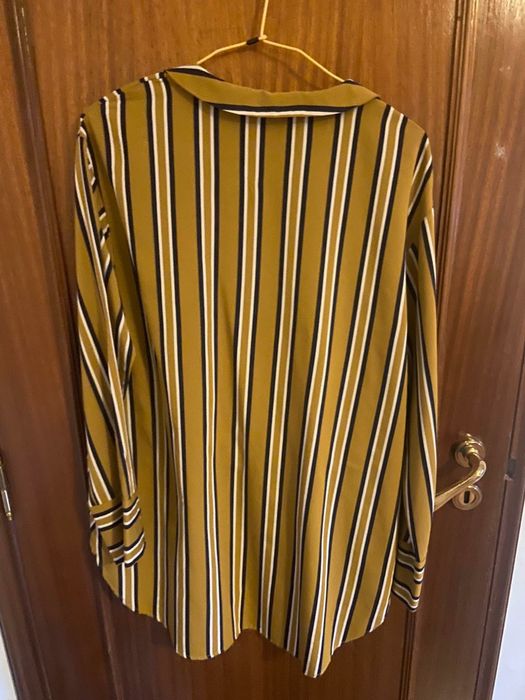 Blusa  às riscas da zara