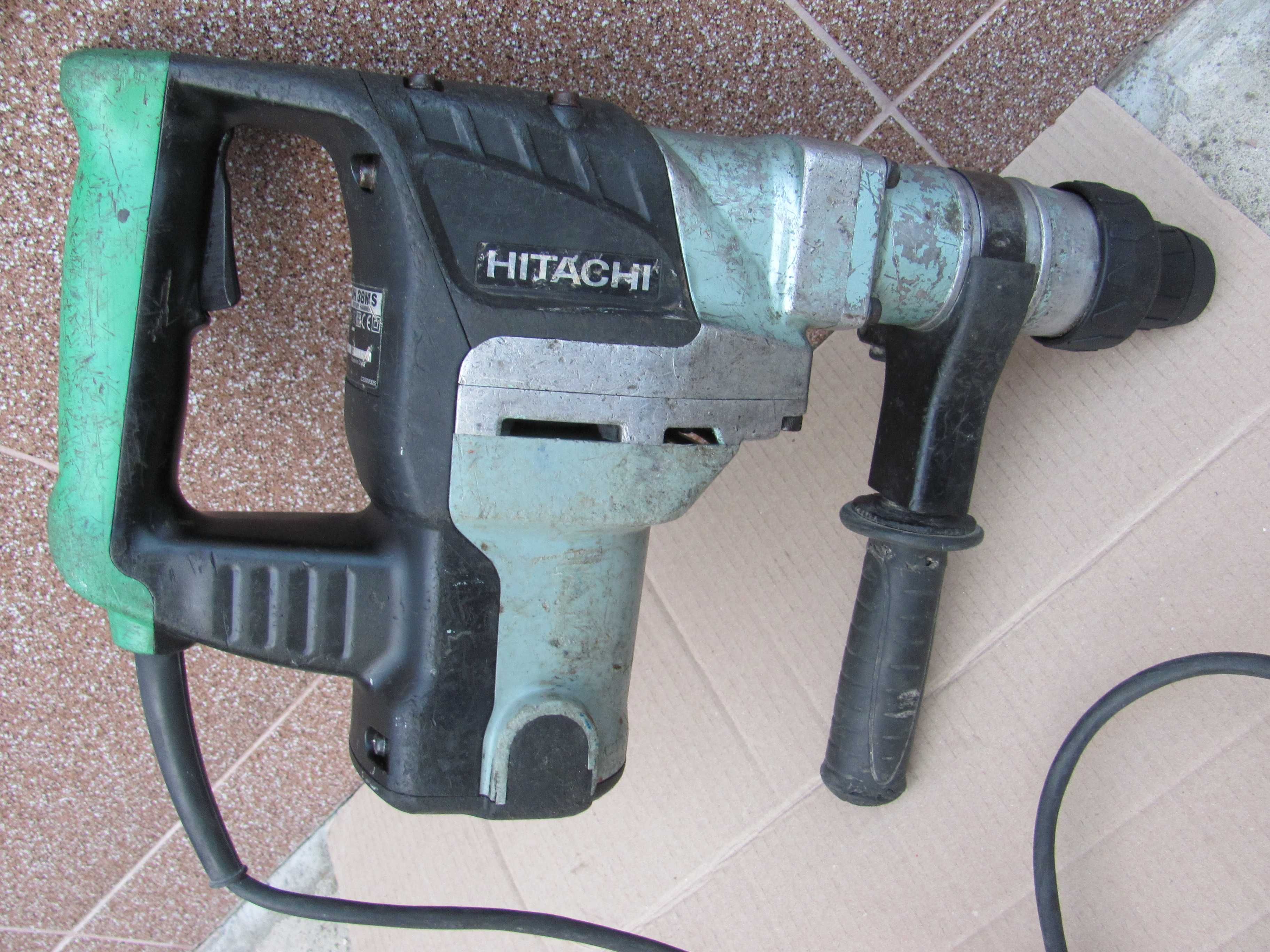 Перфоратор отбойний молоток Hitachi