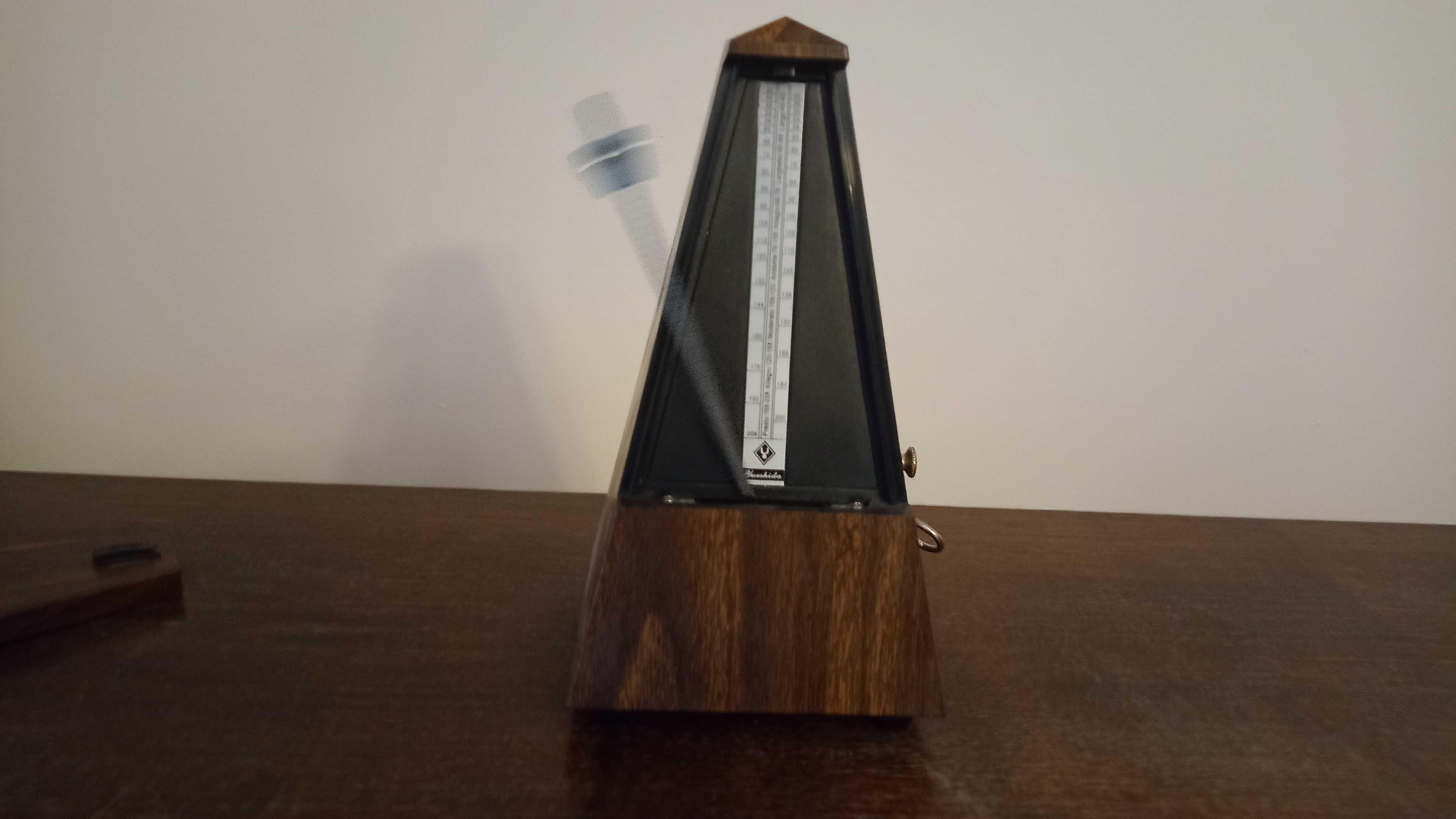 Yueshida MJ03 metronom mechaniczny z akcentem