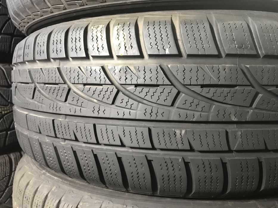 Шини б/у 215/60 16 зима Hankook evo