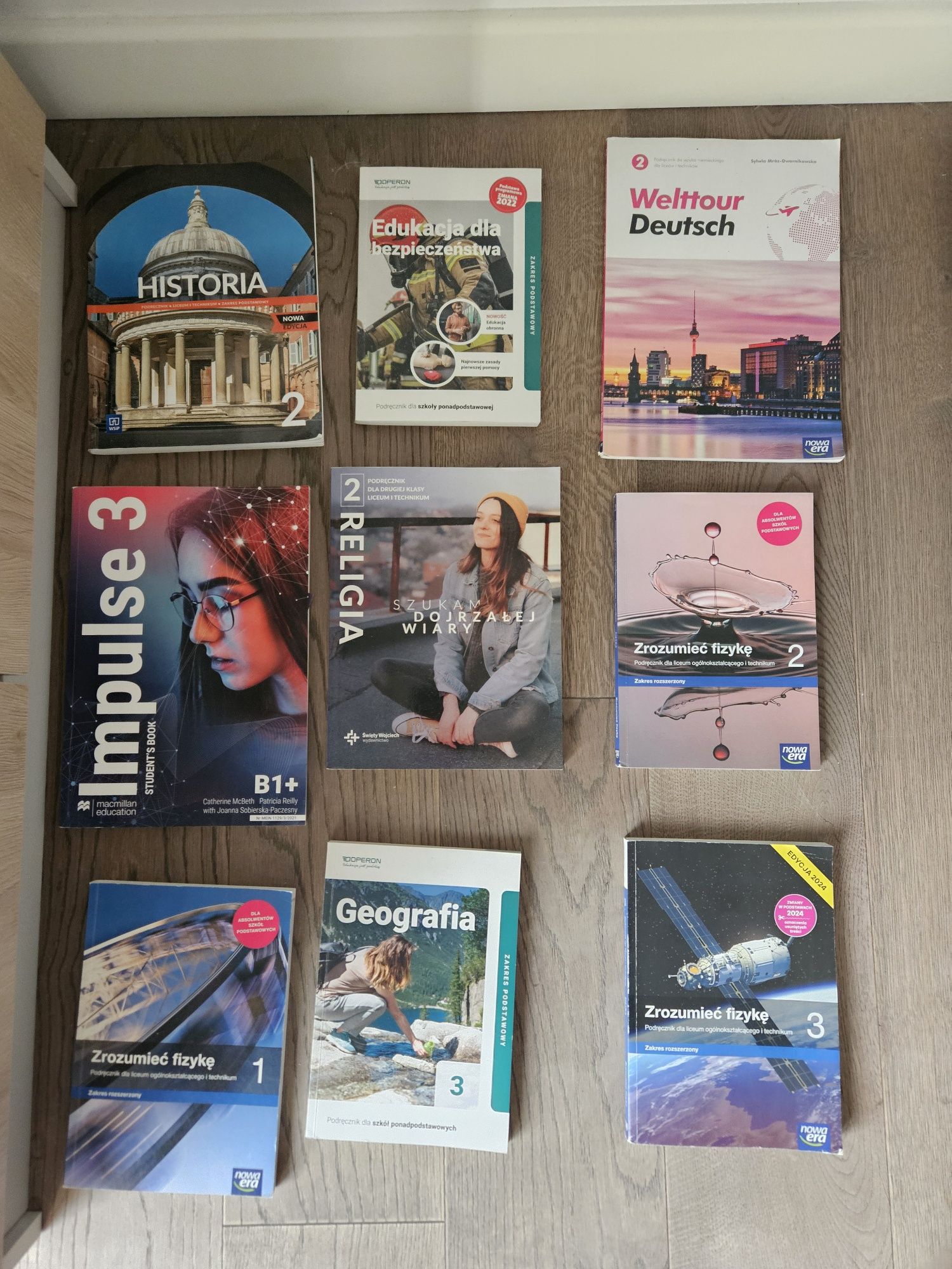 Podręczniki szkolne liceum, tanio, dobry stan