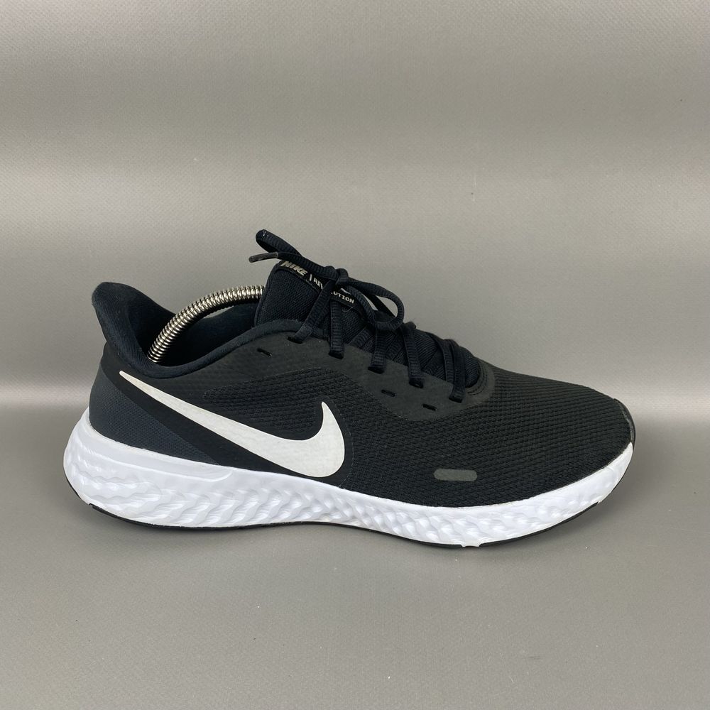 Чоловічі оригінальні кросівки Nike Revolution 5 Black [BQ3204-002]