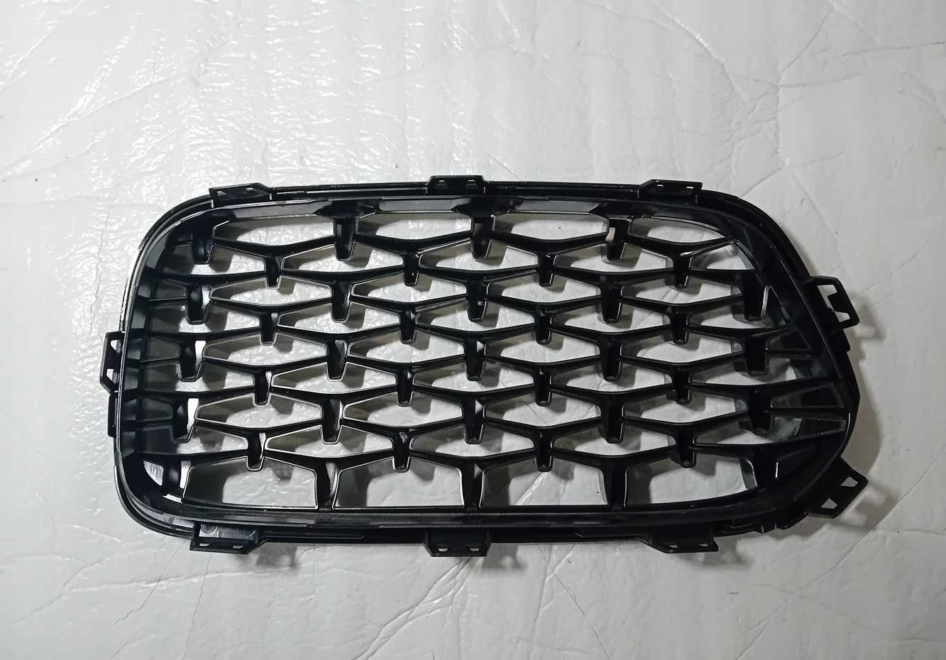 Nerka grill prawa BMW Seria: X2 F39  nr. mag 1/274