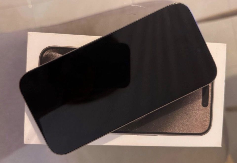 Iphone 15 pro ecran trocado