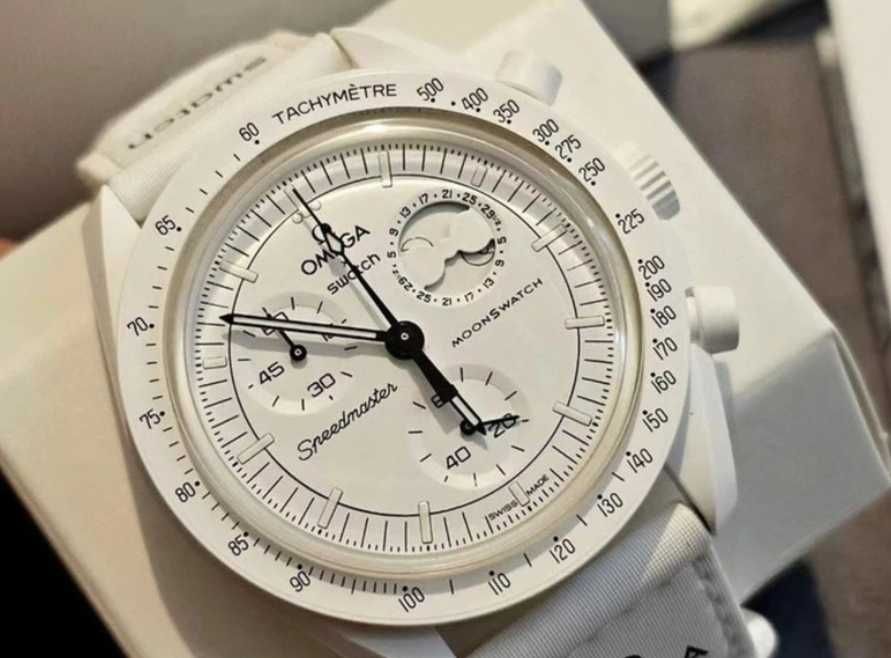 Swatch x Omega Bioceramic Moonswatch Mission To Moonphase Snoopy