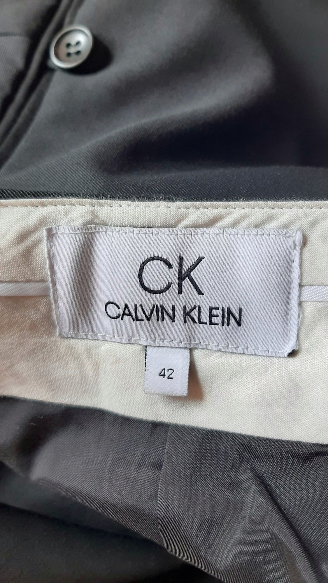 Spodnie damskie klasyczne Calvin Klein S/M