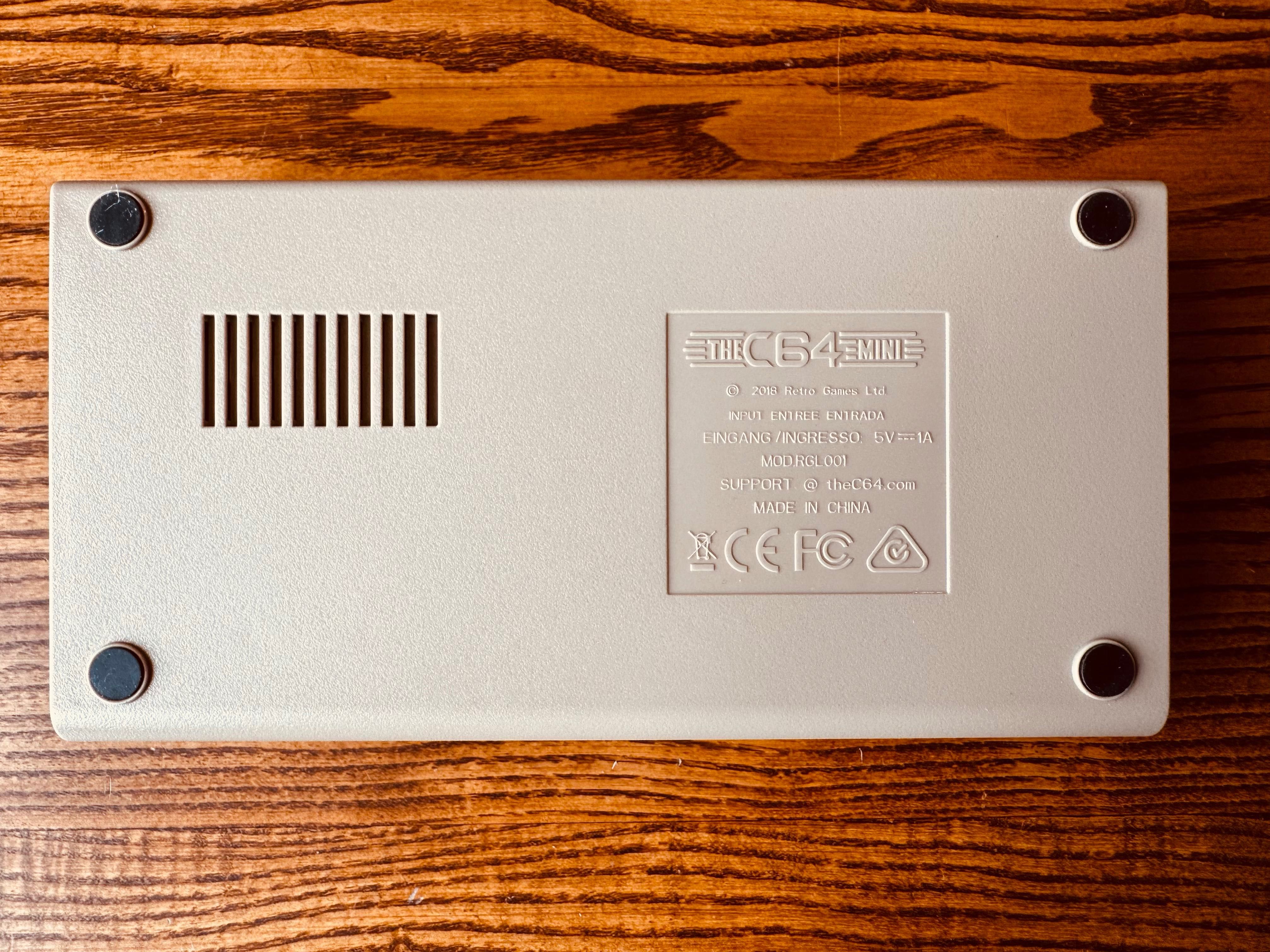 Commodore C64 Mini – retro komputer/konsola – NOWY - bez joysticka !
