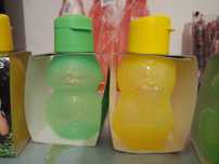 Garrafas tupperware crianças