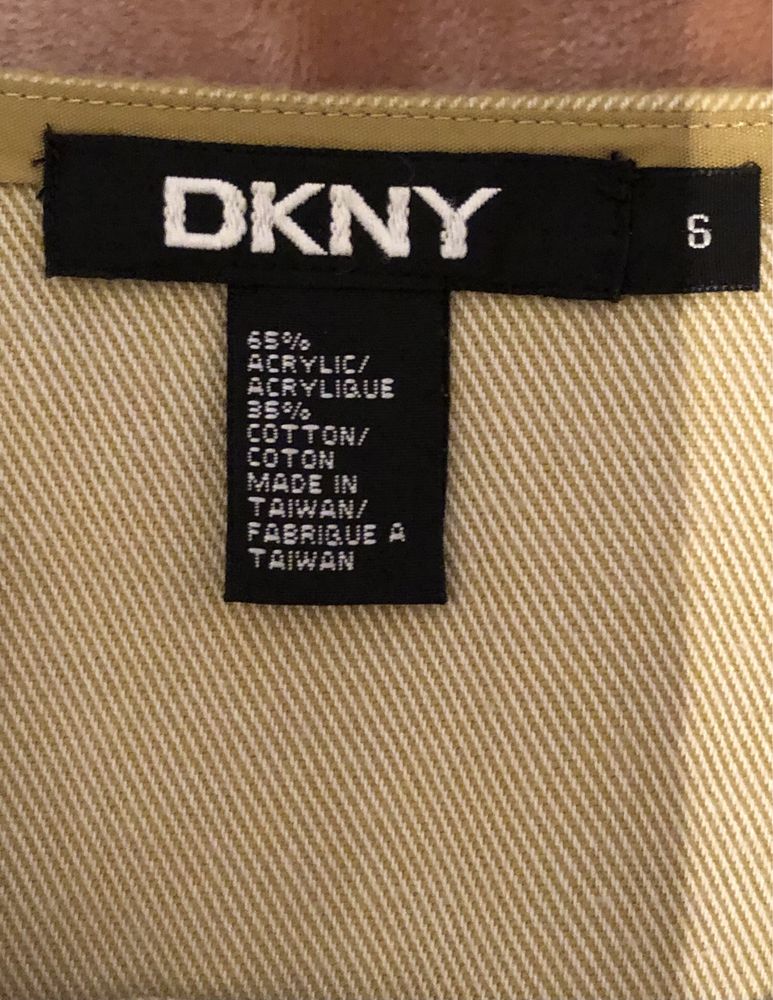 Saia DKNY comprida, verde mostarda. Tam 6.