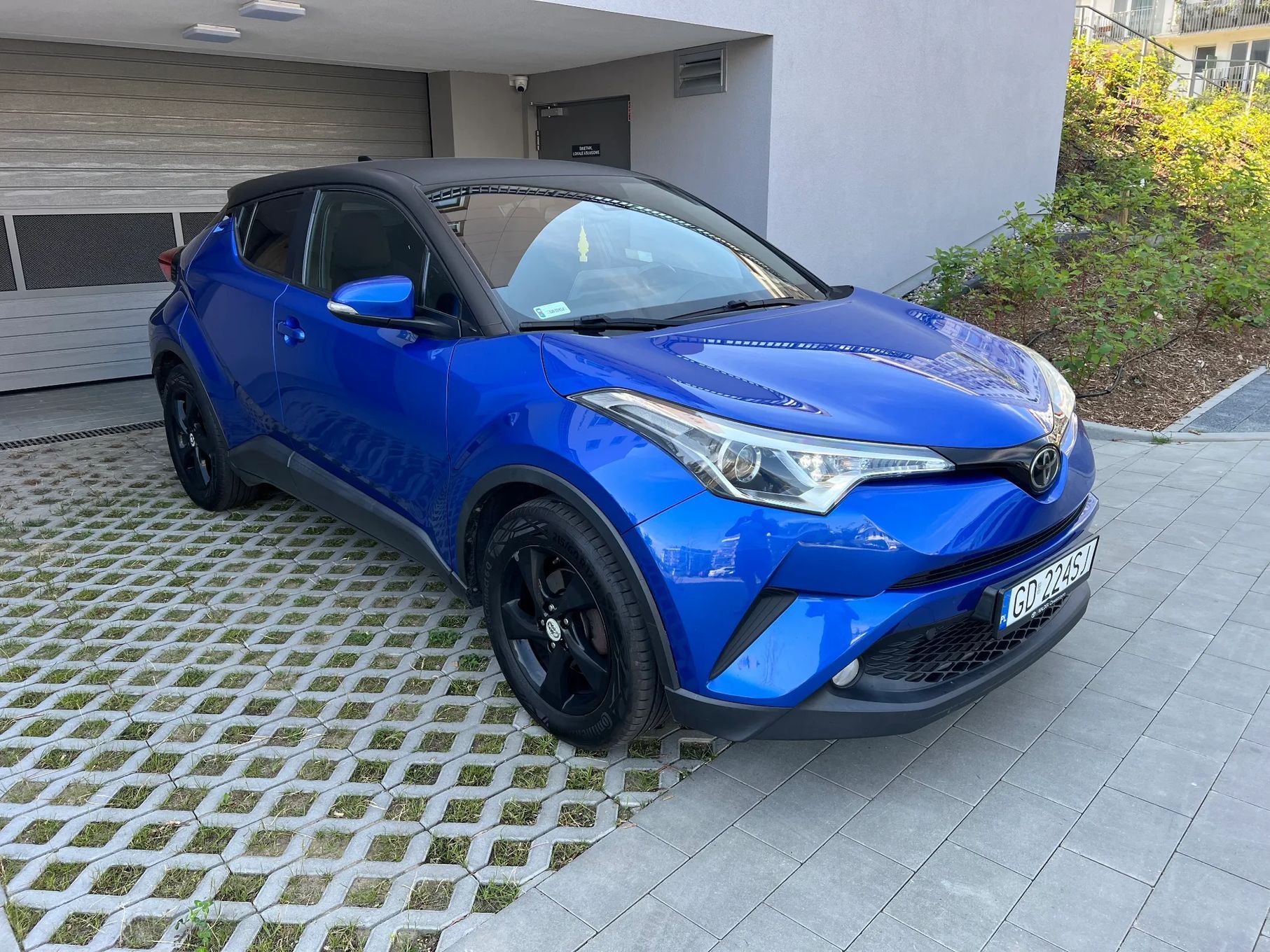 Toyota C-HR Toyota CH-R 1.2 benzyna automat PL salon Vat 23%