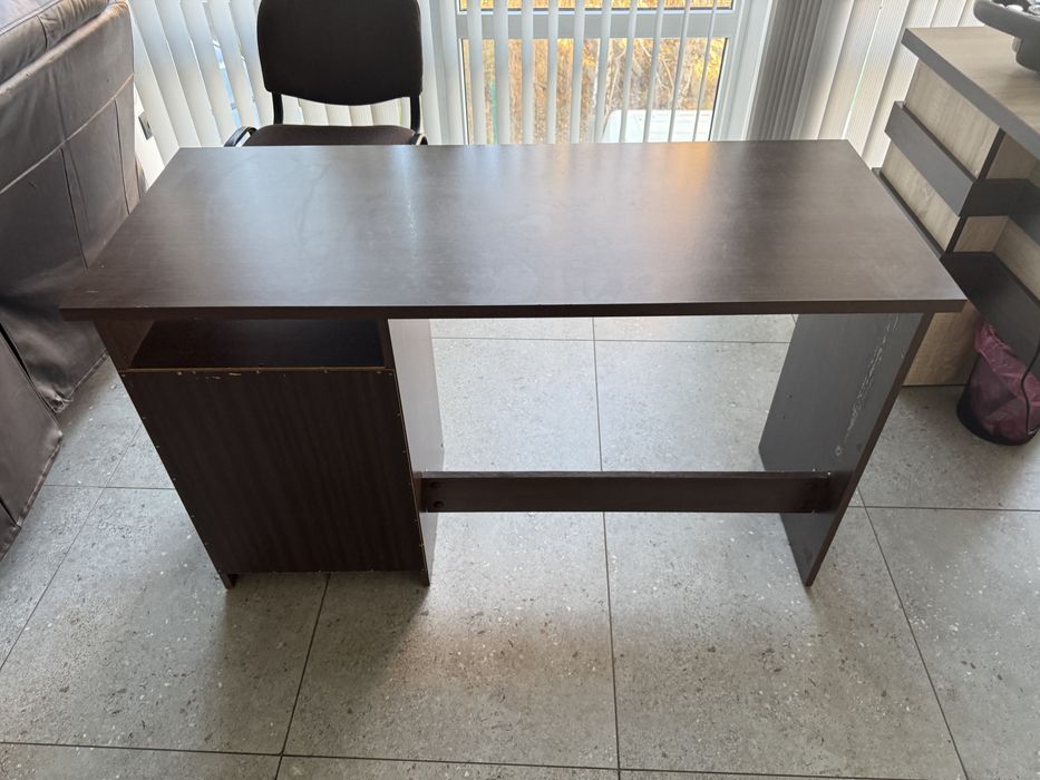 Стіл офісний деревяний