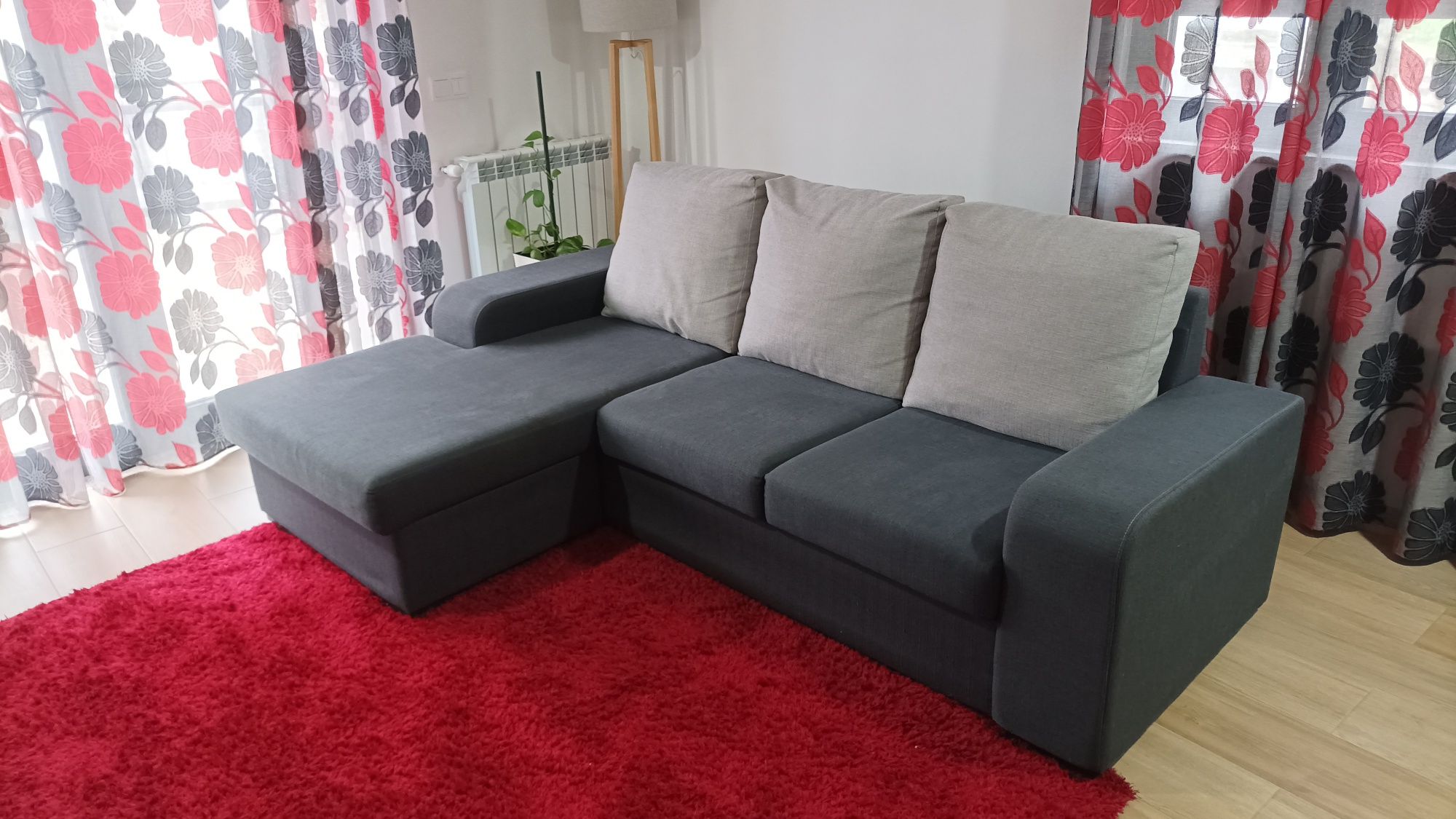 Sofa com chaise lounge
