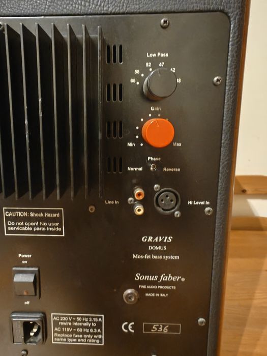 Sonus Faber Gravis Domus ( subwoofer )