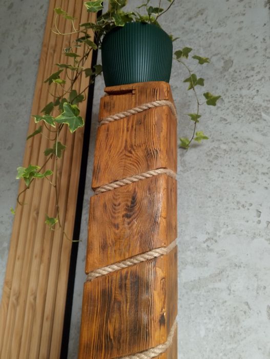 Kwietnik/półka z drewna