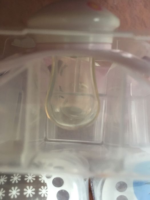 Пустушки дитячі продам.