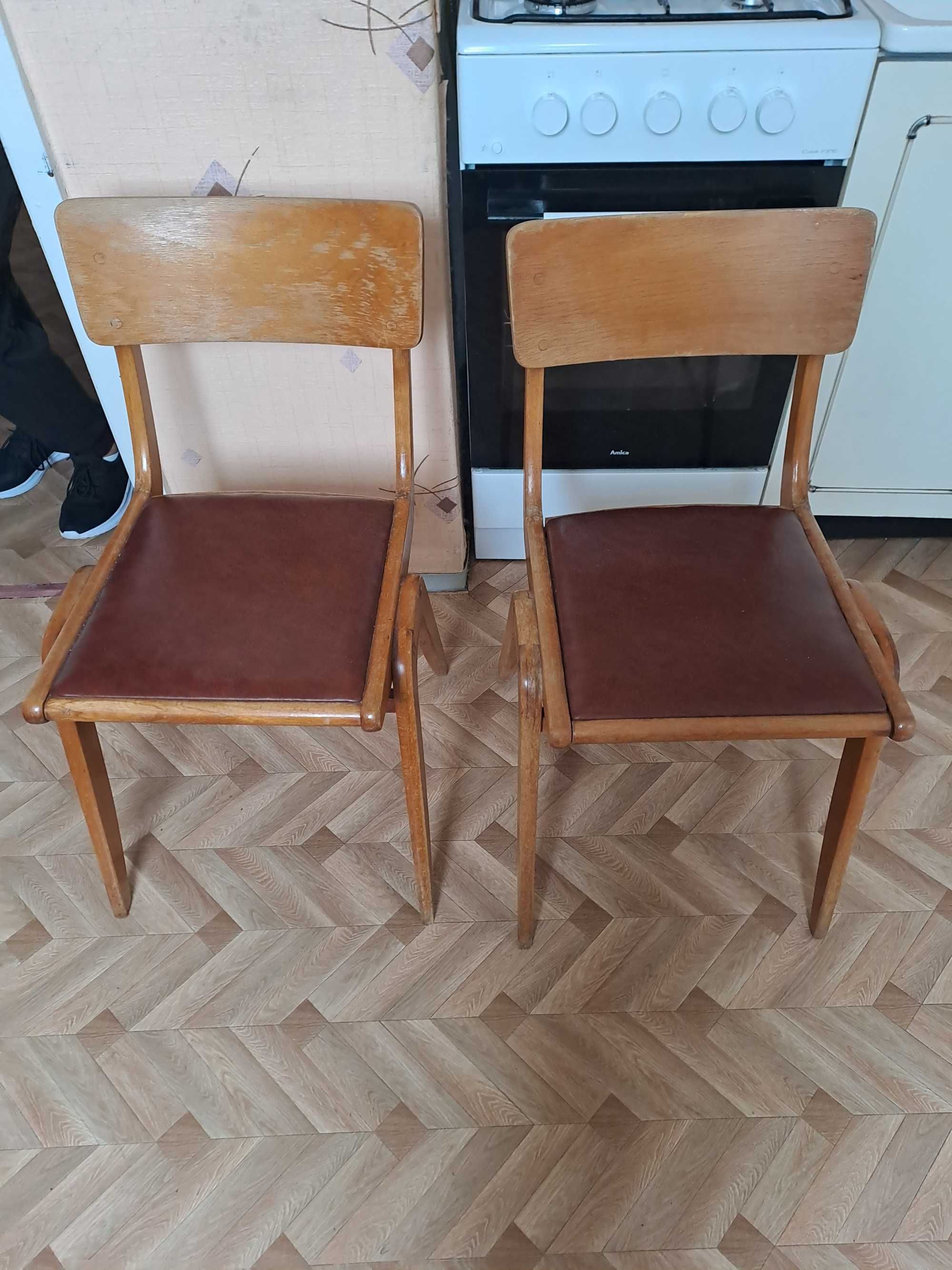 Krzesła × 2 PRL siedzisko skóra