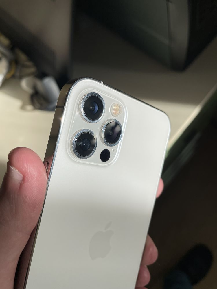 Продам Iphone 12 pro 128 gb