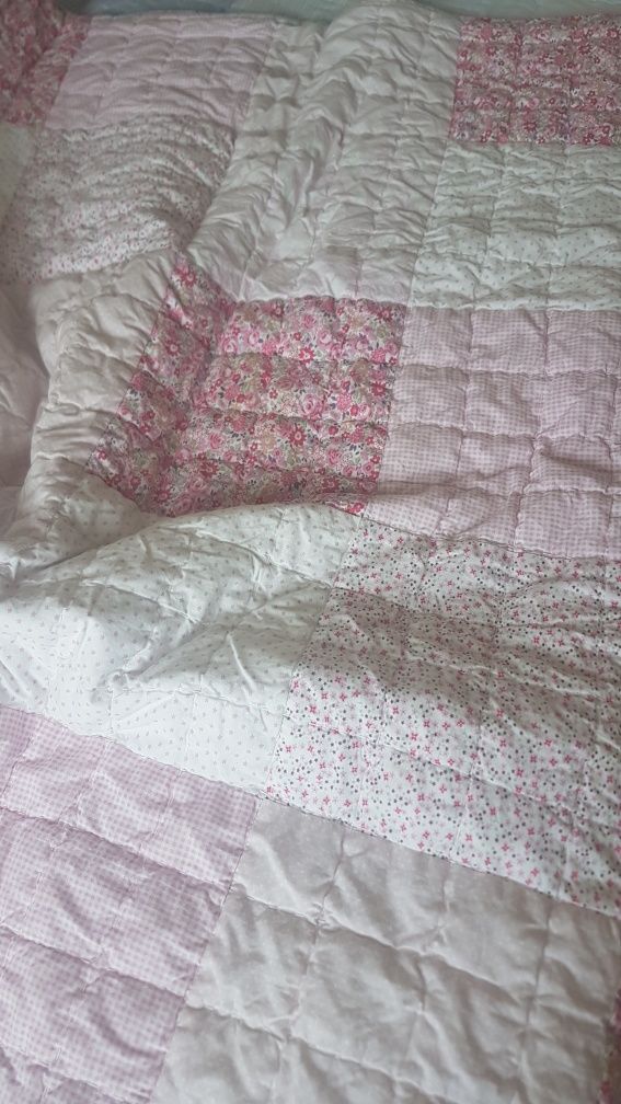 Edredon patchwork para cama de criança (ZARA)