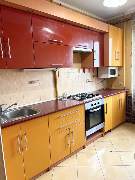 Оренда 2 кімнатної квартири по вул. Коновальця