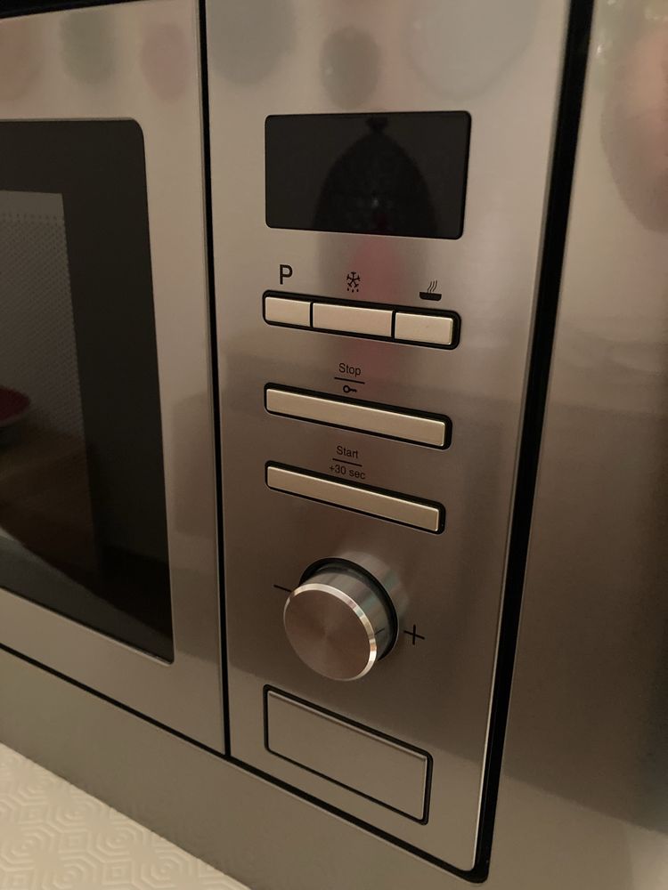Microondas encastre Smeg Novo com grill Inox,20L  - FMI020X