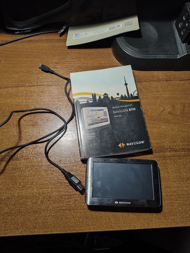 Навигатор NAVIGON 8110