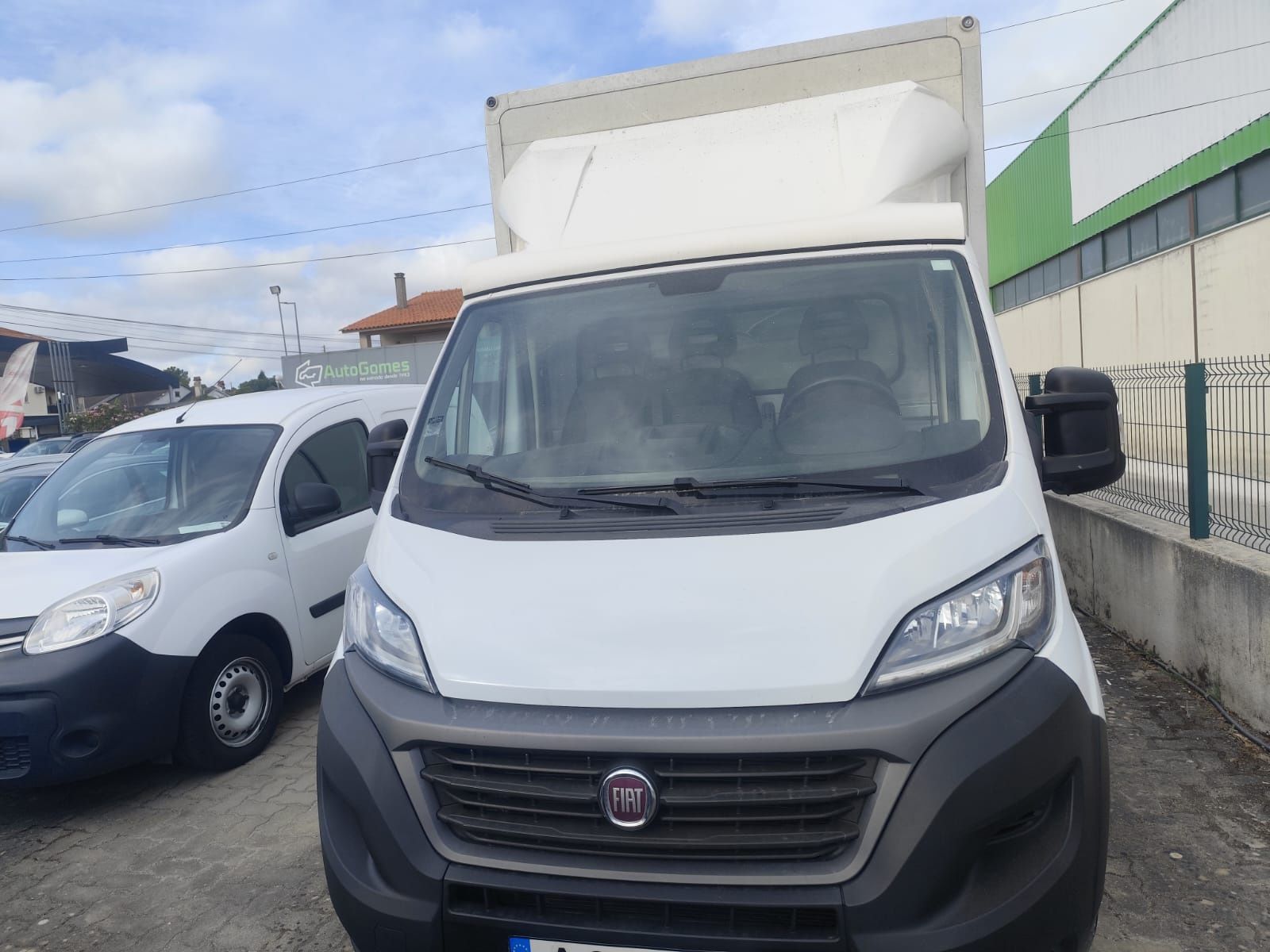 Ducato 2020 com contetor