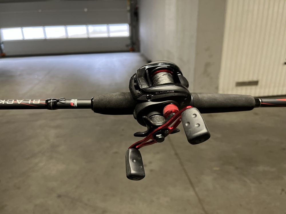 Casting Abu Garcia + multiplikator black max