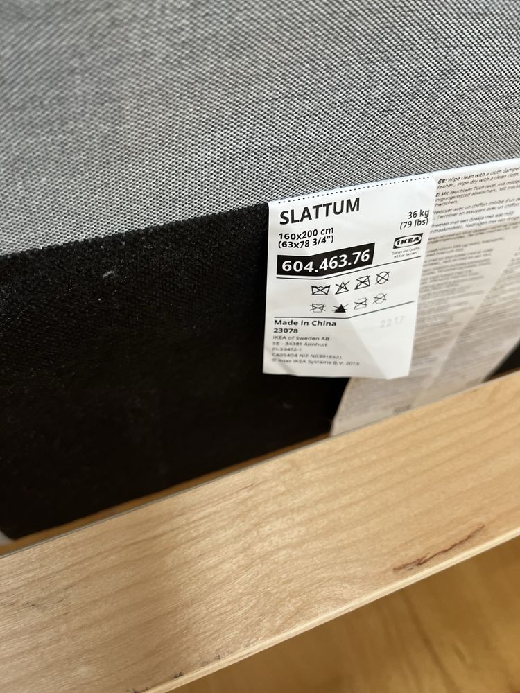 Łozko ikea slattum